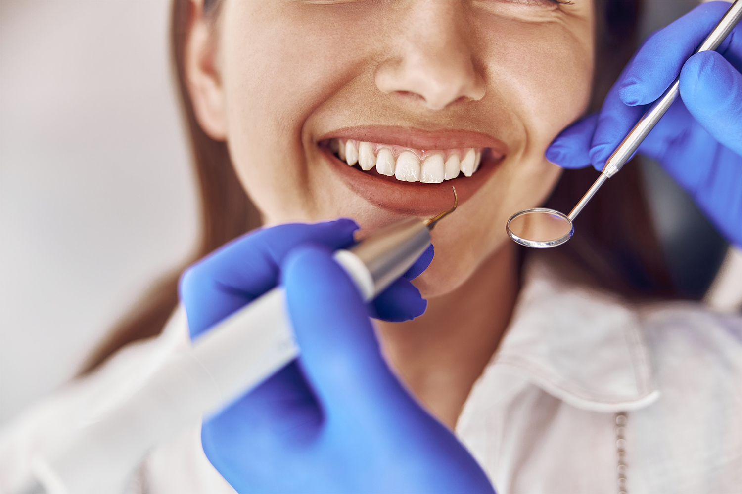 Orthodontikos-Konstantinos-Tsoumis-rantevou-therapeia-01